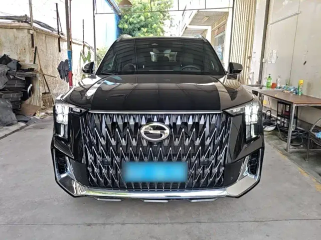 GAC Trumpchi GS8 — Фото автомобиля 2