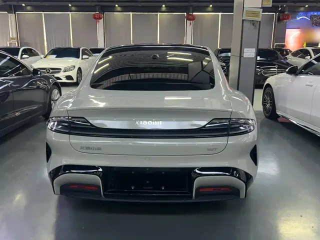 Xiaomi SU7 — Фото автомобиля 5