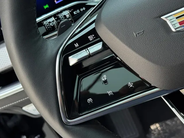 Cadillac XT5 — Фото автомобиля 15