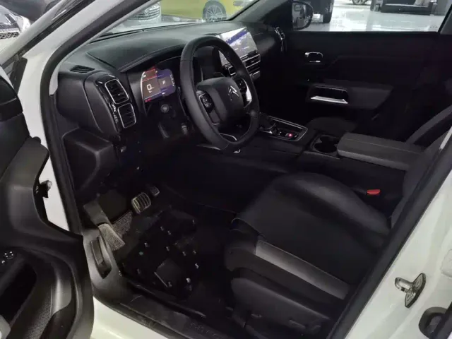 Citroen Tianyi C5 AIRCROSS — Фото автомобиля 14