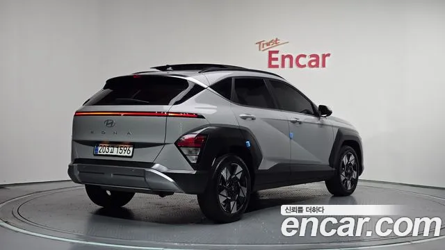 Hyundai Kona Kona (SX2) Бензин 1.6 турбо 2WD — Фото автомобиля 2