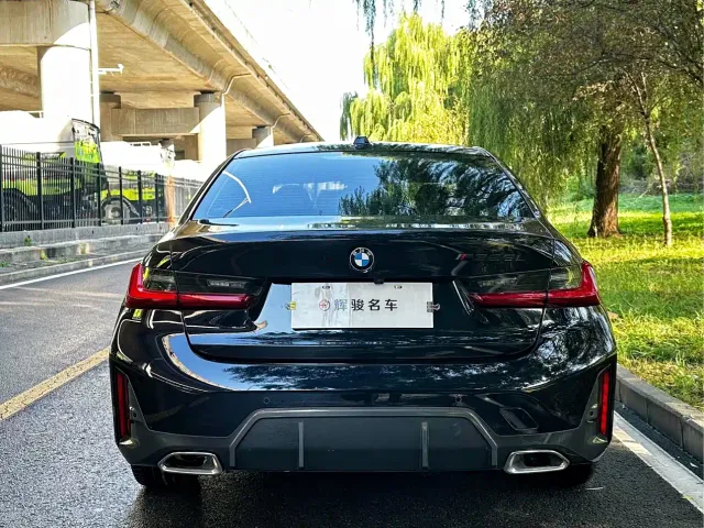 BMW 3 Series — Фото автомобиля 10