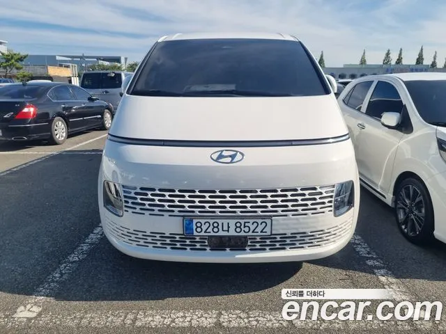 Hyundai Staria — Фото автомобиля 2