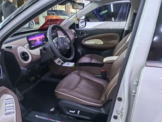 Wuling Bingo — Фото автомобиля 7