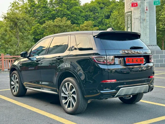 Land Rover Discovery Sport — Фото автомобиля 7