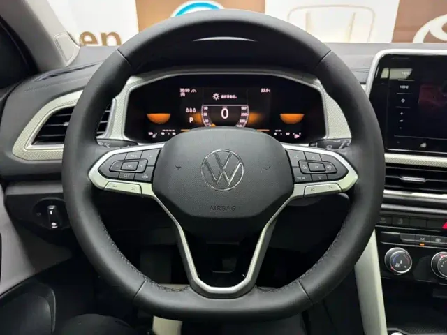 Volkswagen T-Roc — Фото автомобиля 11