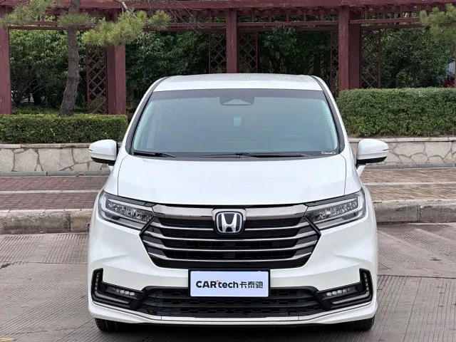 Honda Odyssey — Фото автомобиля 2