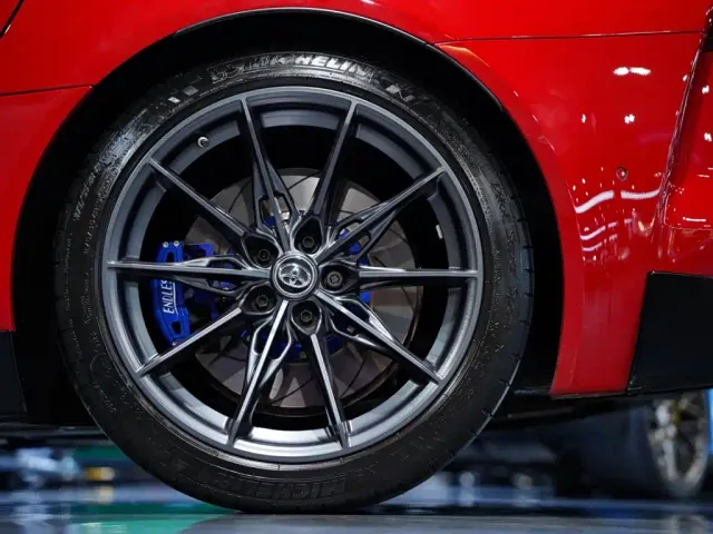 Toyota Supra — Фото автомобиля 4