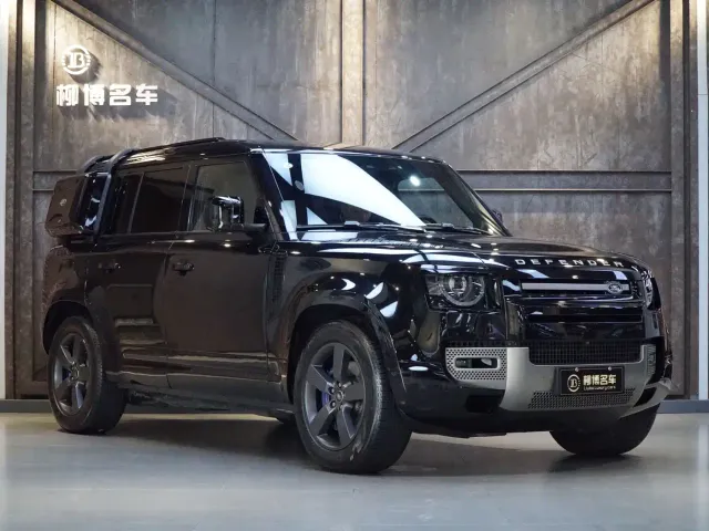 Land Rover Defender — Фото автомобиля 19