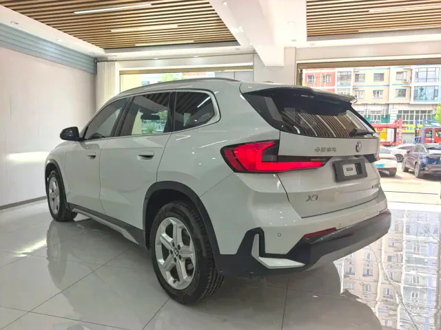 BMW X1 — Фото автомобиля 6