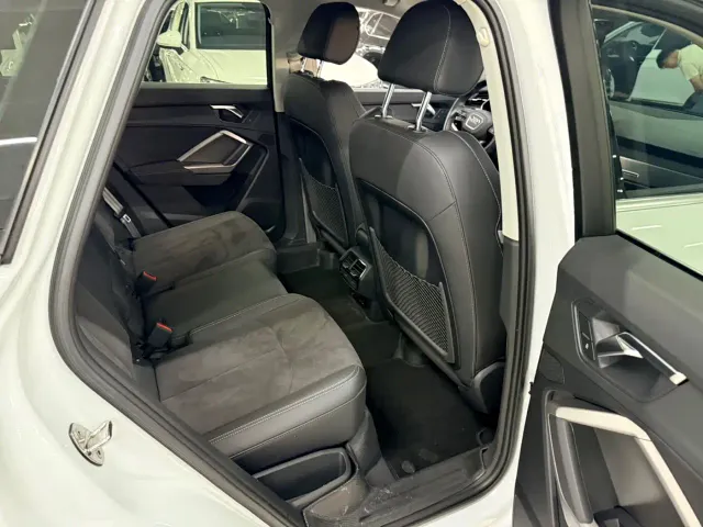 Audi Q3 — Фото автомобиля 10