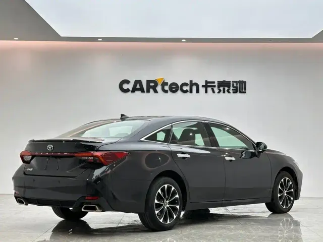 Toyota Avalon — Фото автомобиля 5