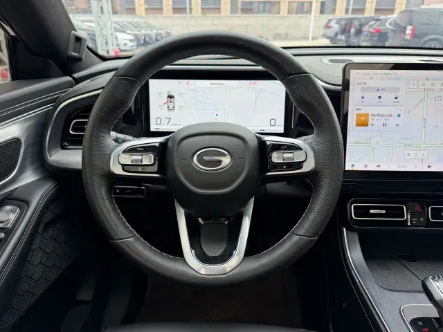 GAC Trumpchi GS8 — Фото автомобиля 12