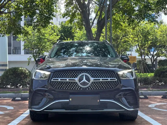 Mercedes-Benz GLE-Class — Фото автомобиля 2