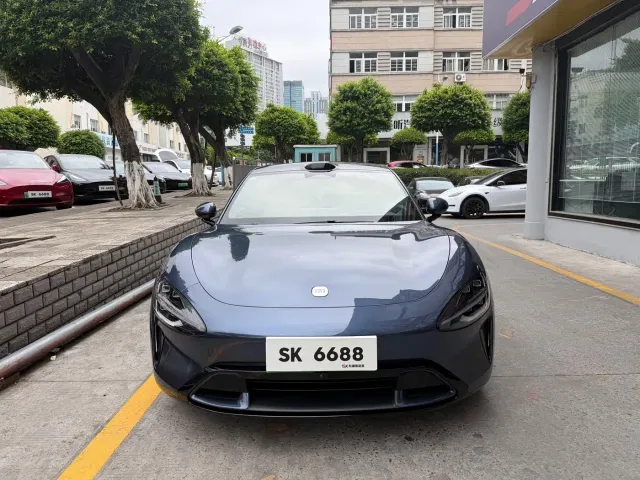 Xiaomi SU7 — Фото автомобиля 2