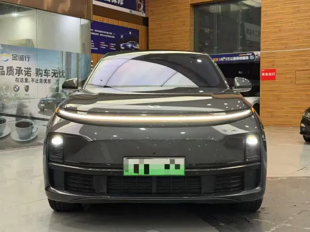 Фотография автомобиля — Li Auto L7