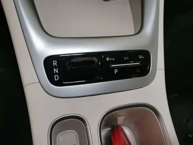 Geely Starry Wish — Фото автомобиля 13