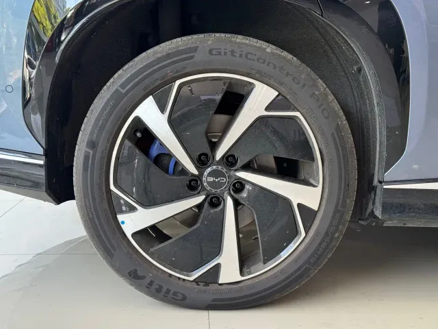 BYD Sealion 07 EV — Фото автомобиля 10