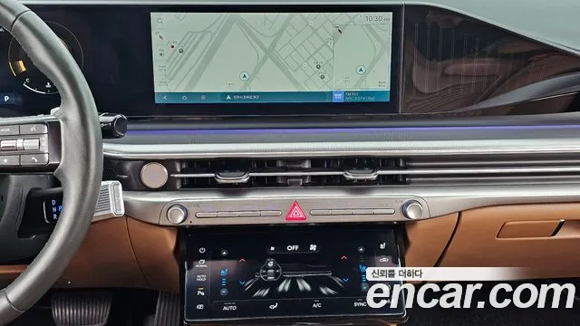 Hyundai Grandeur Grandeur (GN7) 2.5 Бензин 2WD — Фото автомобиля 14