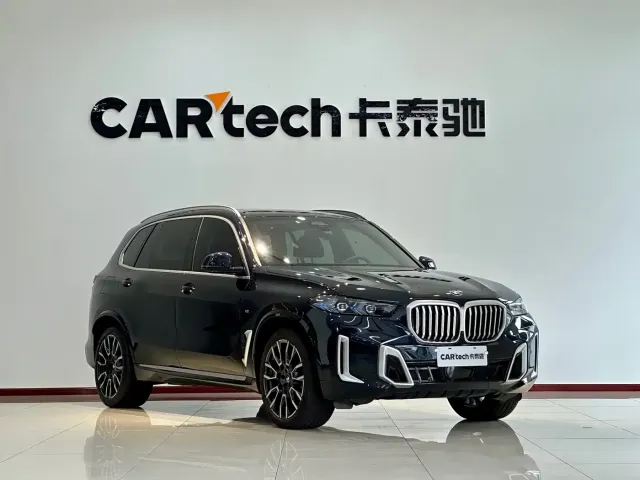 BMW BMW X5 2023 xDrive 40Li M Sport Package — Фото автомобиля 3