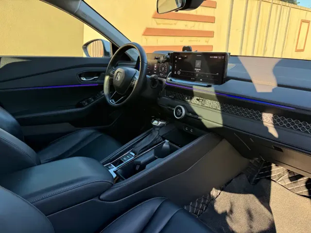 Honda Accord — Фото автомобиля 21