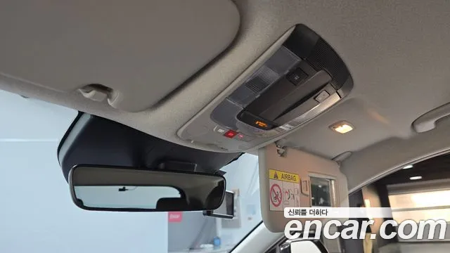 Kia Niro — Фото автомобиля 22