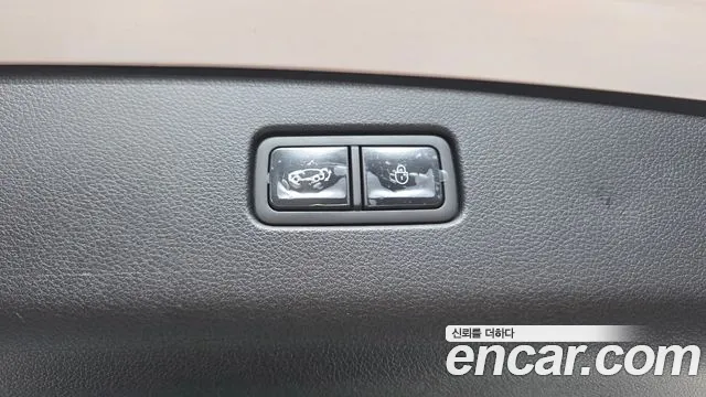 Genesis GV70 — Фото автомобиля 20