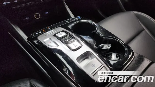 Hyundai Tucson Tucson (NX4) Бензин 1.6 турбо 2WD — Фото автомобиля 9