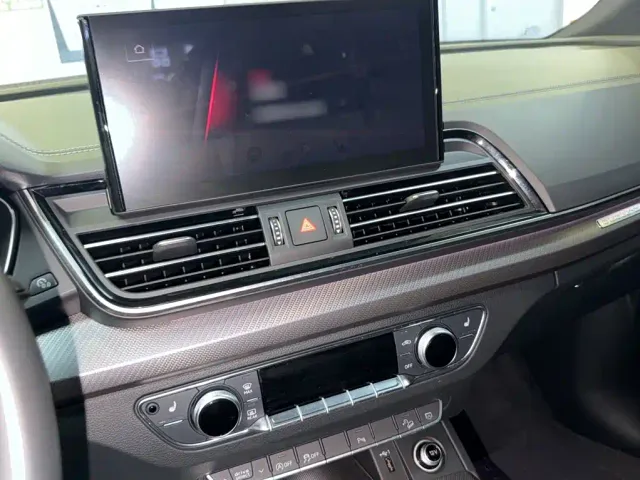 Audi Q5L — Фото автомобиля 7