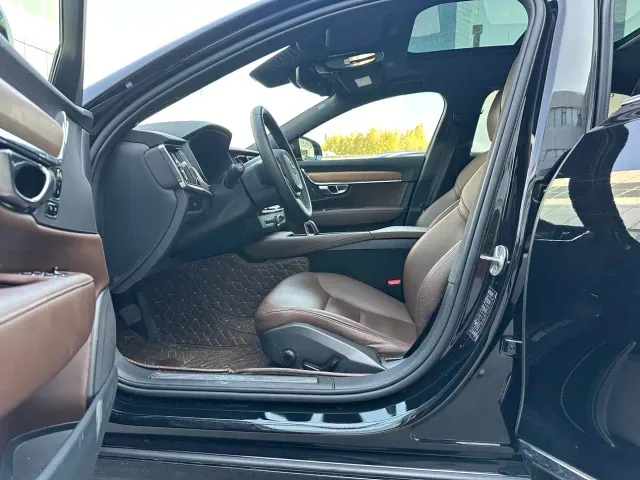 Volvo S90 — Фото автомобиля 6