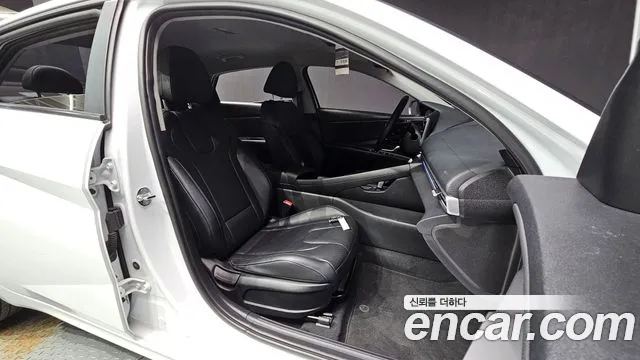 Hyundai Avante — Фото автомобиля 16