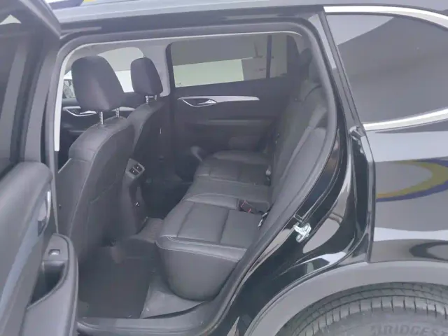 Buick Envision Plus — Фото автомобиля 11