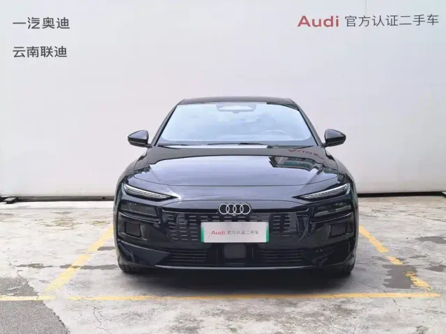 Audi A6L e-tron — Фото автомобиля 2