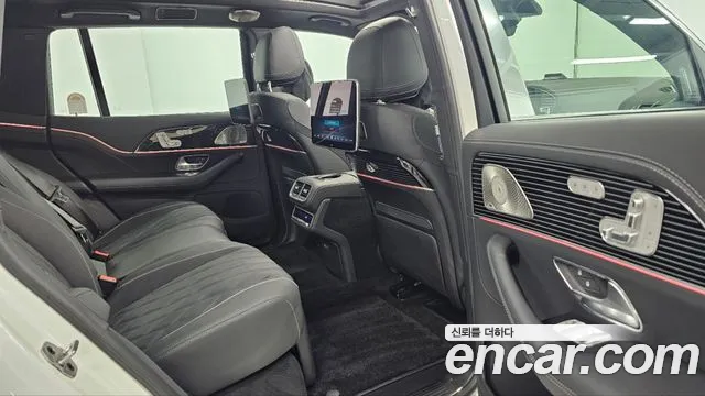 Mercedes-Benz GLS-Class — Фото автомобиля 10