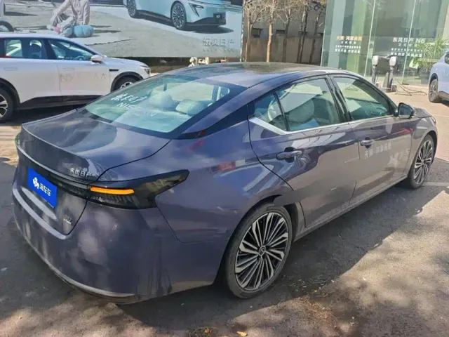 Nissan Teana — Фото автомобиля 3