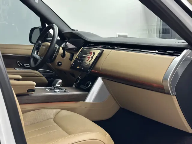 Land Rover Range Rover — Фото автомобиля 14
