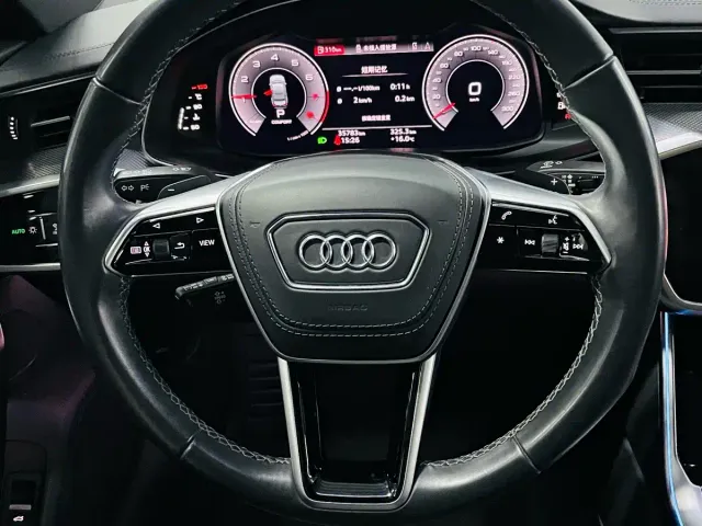 Audi A6L — Фото автомобиля 10