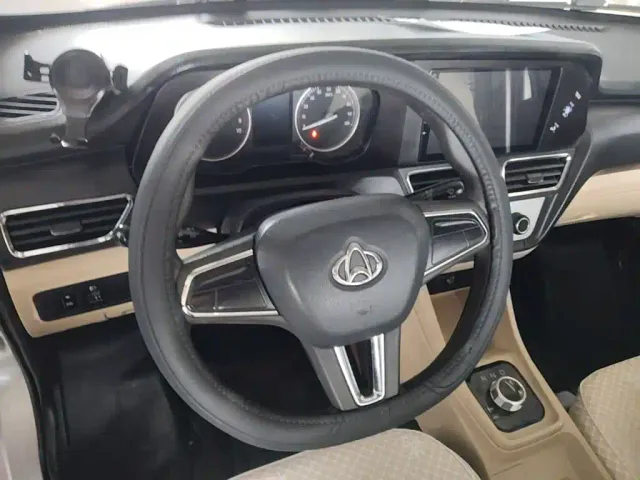Changan Kuayue Xinbao T3 EV — Фото автомобиля 10