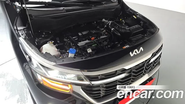 Kia Seltos Бензин 1.6 турбо 2WD — Фото автомобиля 5