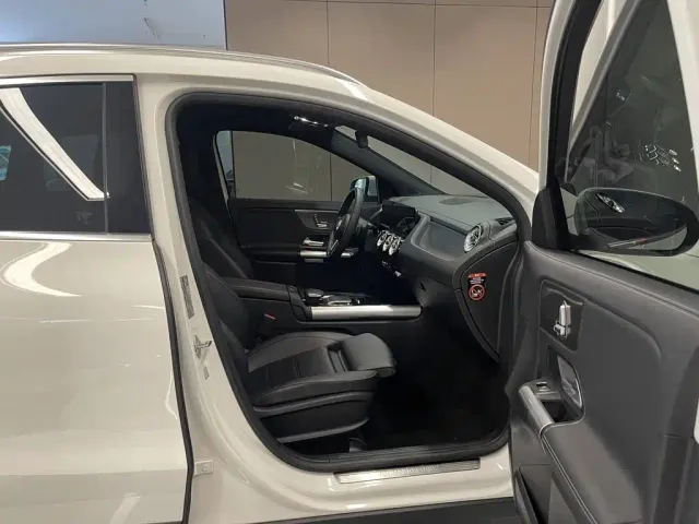 Mercedes-Benz GLA-Class — Фото автомобиля 18