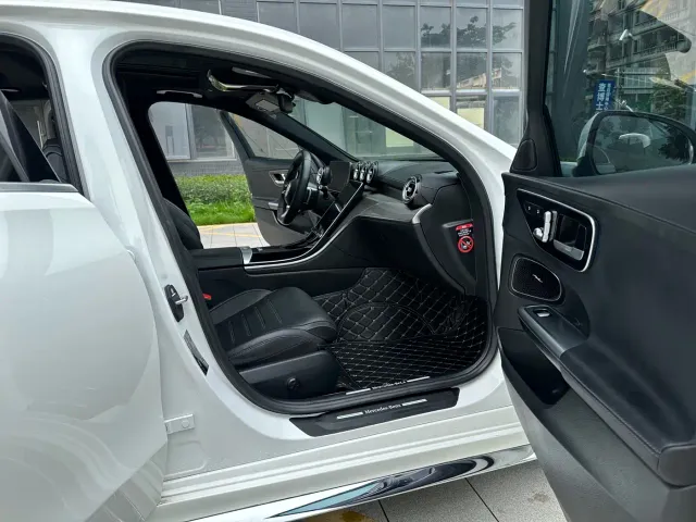 Mercedes-Benz C-Class — Фото автомобиля 5