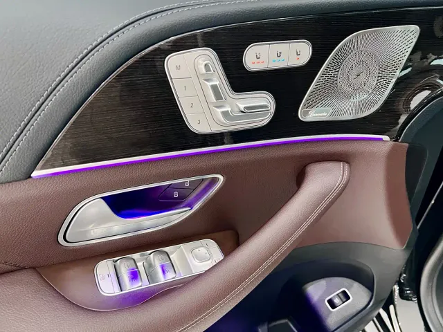 Mercedes-Benz GLS-Class — Фото автомобиля 25