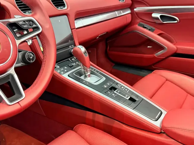 Porsche 718 — Фото автомобиля 6