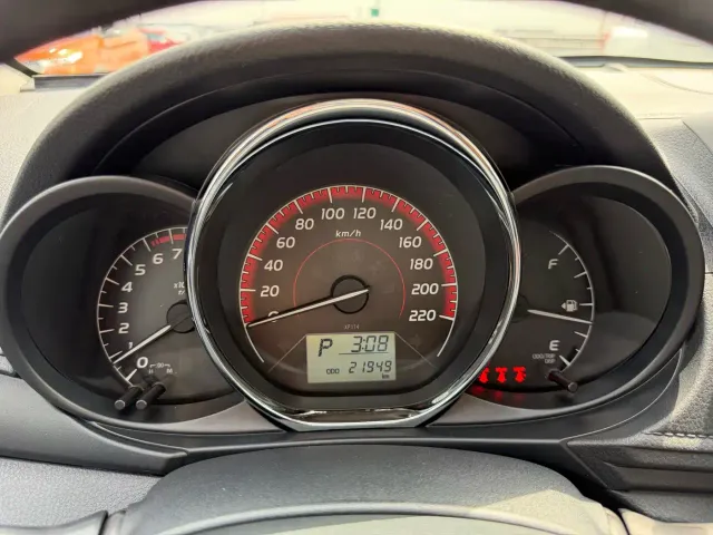 Toyota Vios — Фото автомобиля 16
