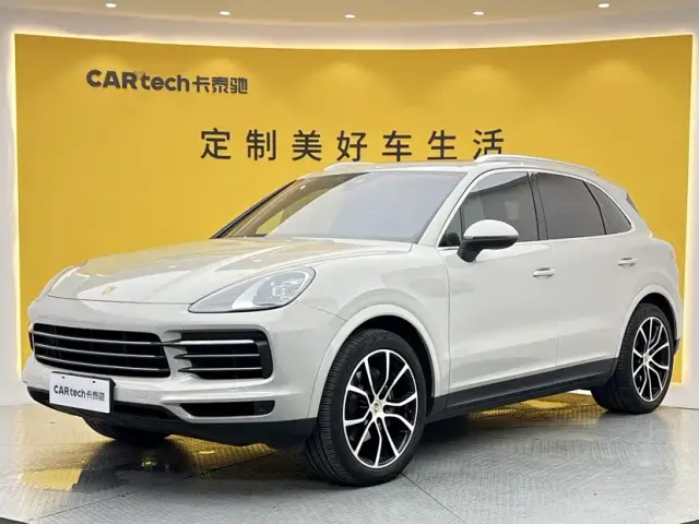Porsche Cayenne — Фото автомобиля 11