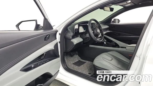 Hyundai AVANTE Новый Avante (CN7) — Фото автомобиля 10
