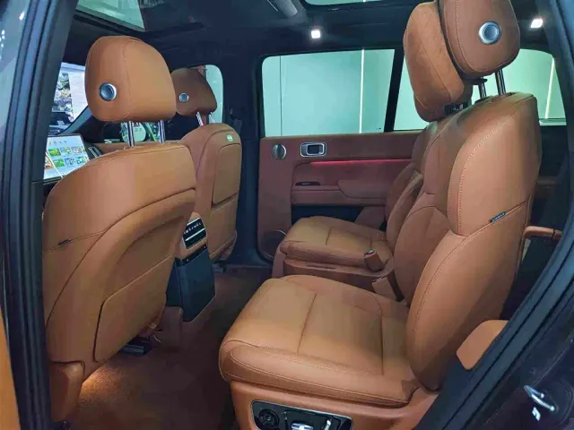 Li Auto L9 — Фото автомобиля 5
