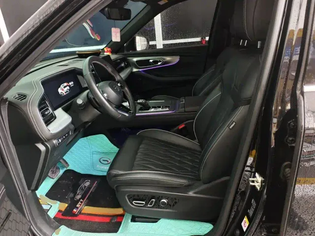 GAC Trumpchi GS8 — Фото автомобиля 16