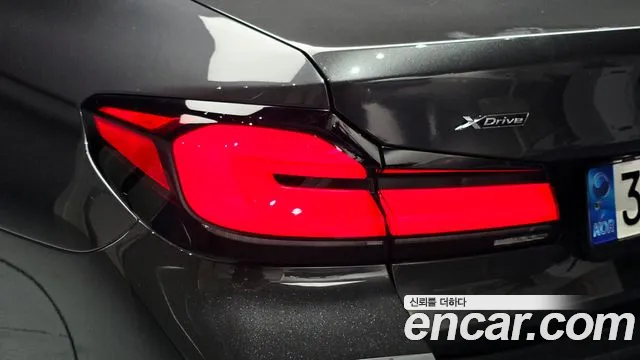 BMW 5 Series G30 — Фото автомобиля 8