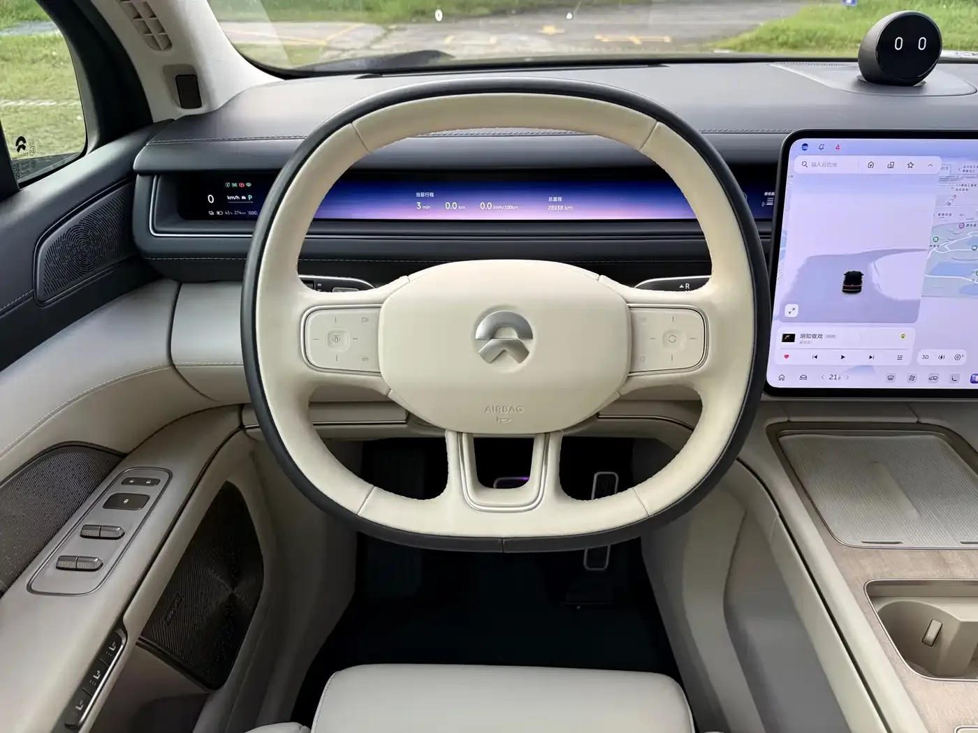 NIO NIO ES8 2025 Base Model — Фото автомобиля 8